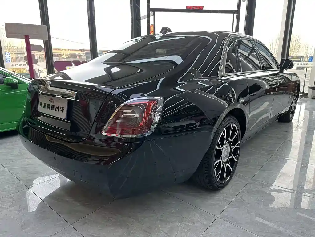Ghost 2021 6.7T standard wheelbase version купить на сайте DeffCars