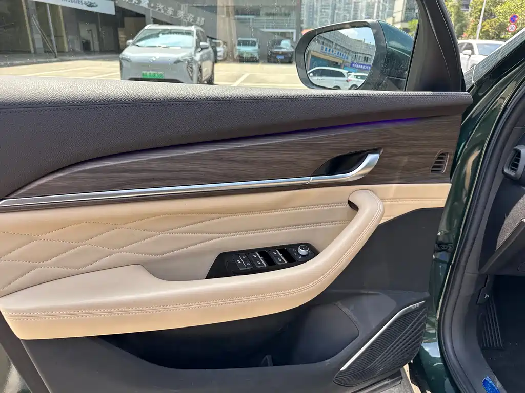 Xingyue L 2025 Dongfang Yao 2.0TD automatic four-wheel drive version купить на сайте DeffCars