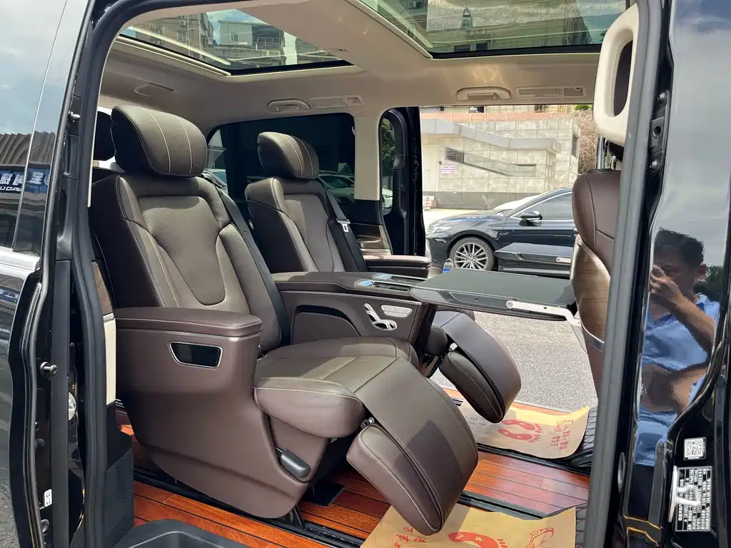 Mercedes-Benz V-Class 2022 V 260 Premium Edition купить на сайте DeffCars