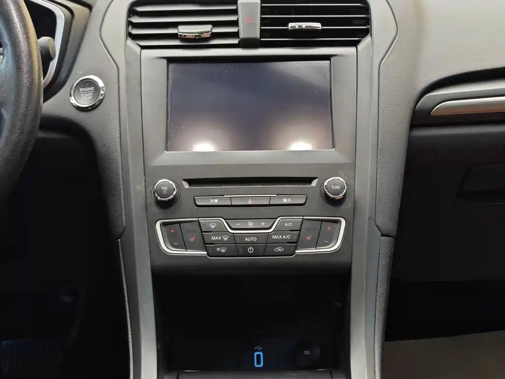 Mondeo 2018 EcoBoost 180 Cognac Special Edition купить на сайте DeffCars