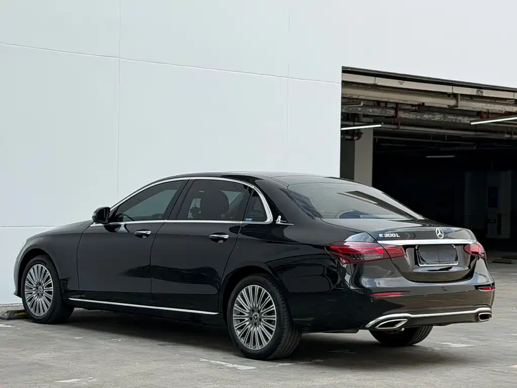 Mercedes-Benz E-Class 2023 E 300 L Luxury Model купить на сайте DeffCars