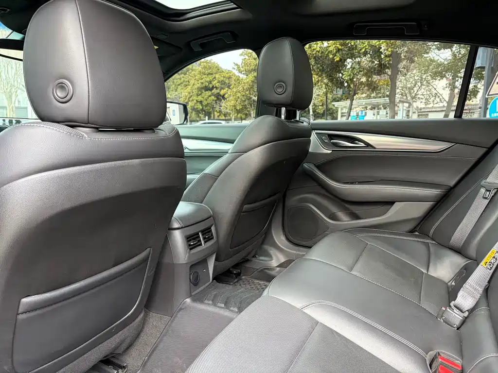 Cadillac CT5 2022 28T Premium Model купить на сайте DeffCars