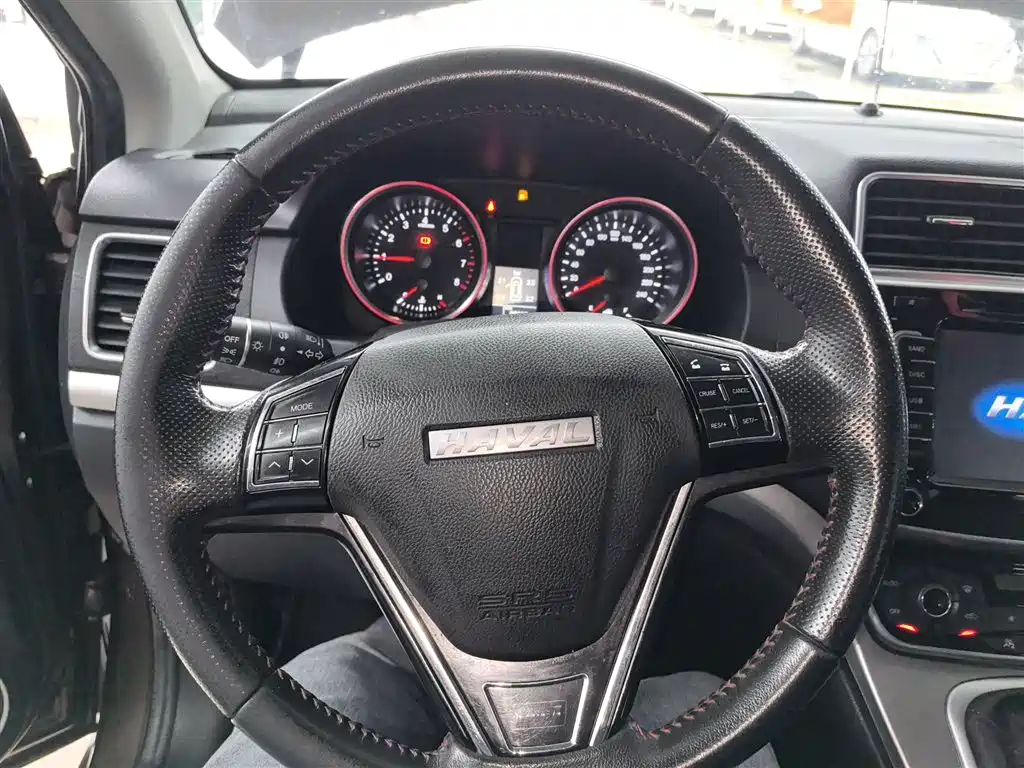 Haval M6 2018 1.5T manual two-wheel drive elite model купить на сайте DeffCars