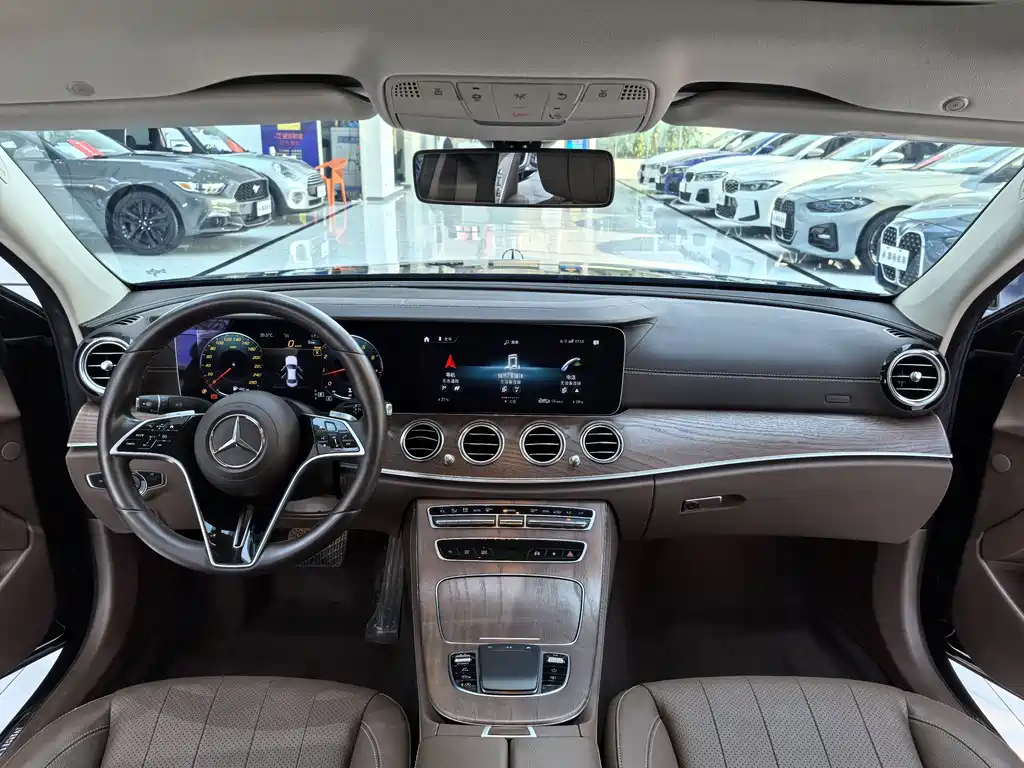 Mercedes-Benz E-Class 2023 E 300 L Luxury Model купить на сайте DeffCars