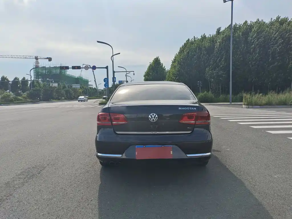 Magotan 2015 1.8TSI luxury model купить на сайте DeffCars