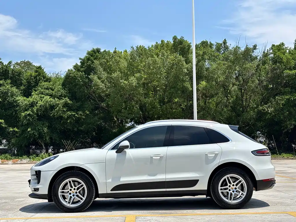 Macan 2021 Macan 2.0T купить на сайте DeffCars