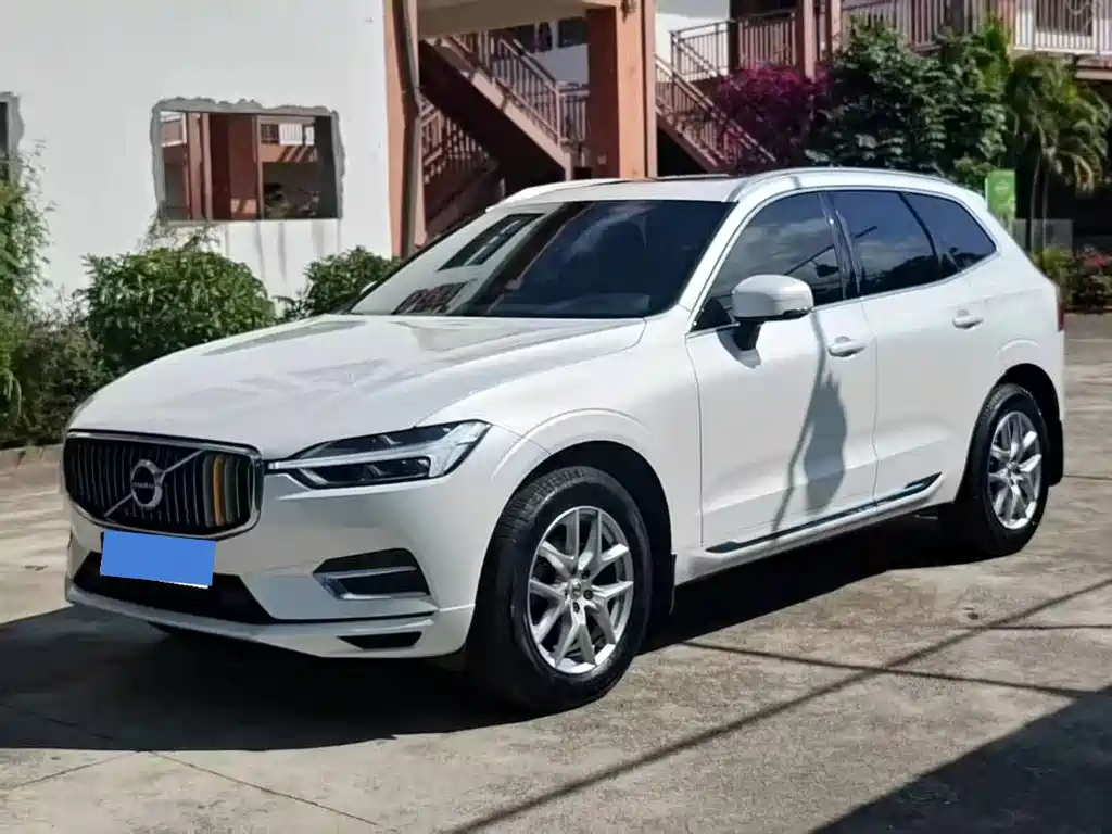 Volvo XC60 2020 T5 four-wheel drive Zhiyi Luxury Edition купить на сайте DeffCars