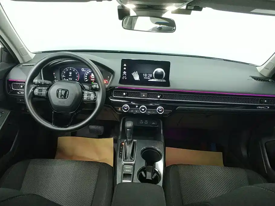 Model 2023 240TURBO CVT Leading Edition купить на сайте DeffCars