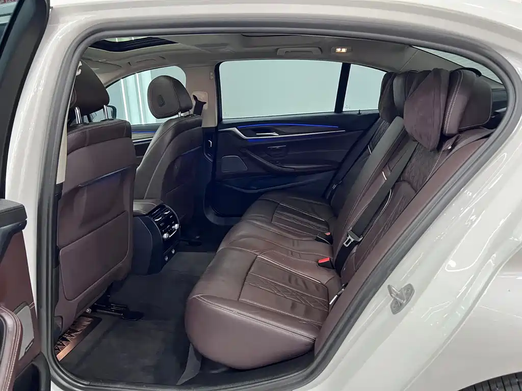 BMW 5 Series 2019 530Li Exclusive Luxury Package купить на сайте DeffCars