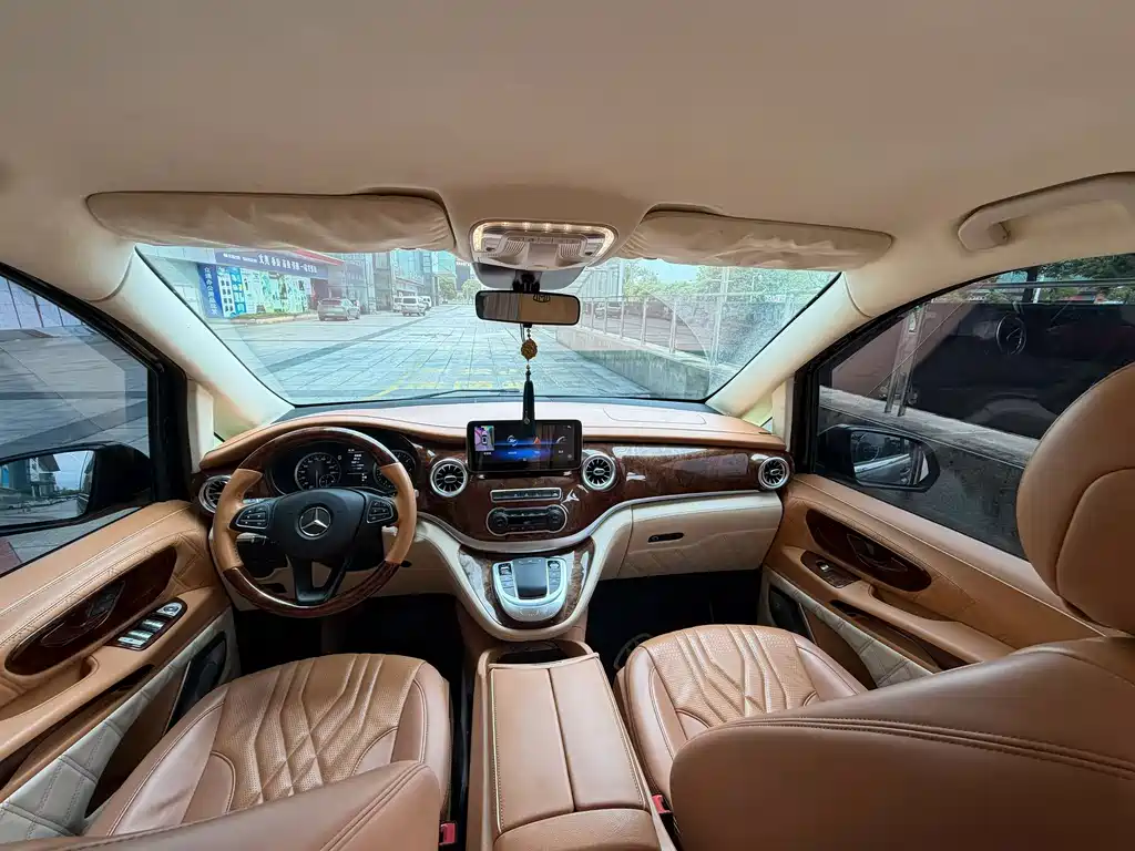 Vito 2021 2.0T Business Edition 7 seats купить на сайте DeffCars