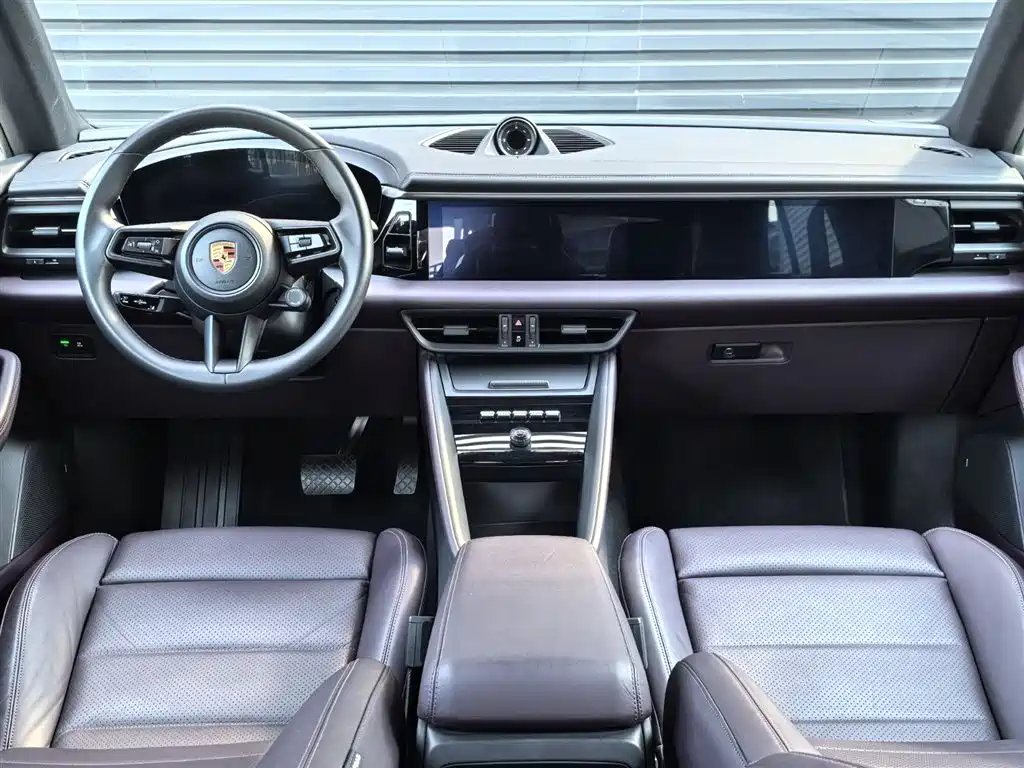 Macan New Energy 2024 Macan 4 купить на сайте DeffCars