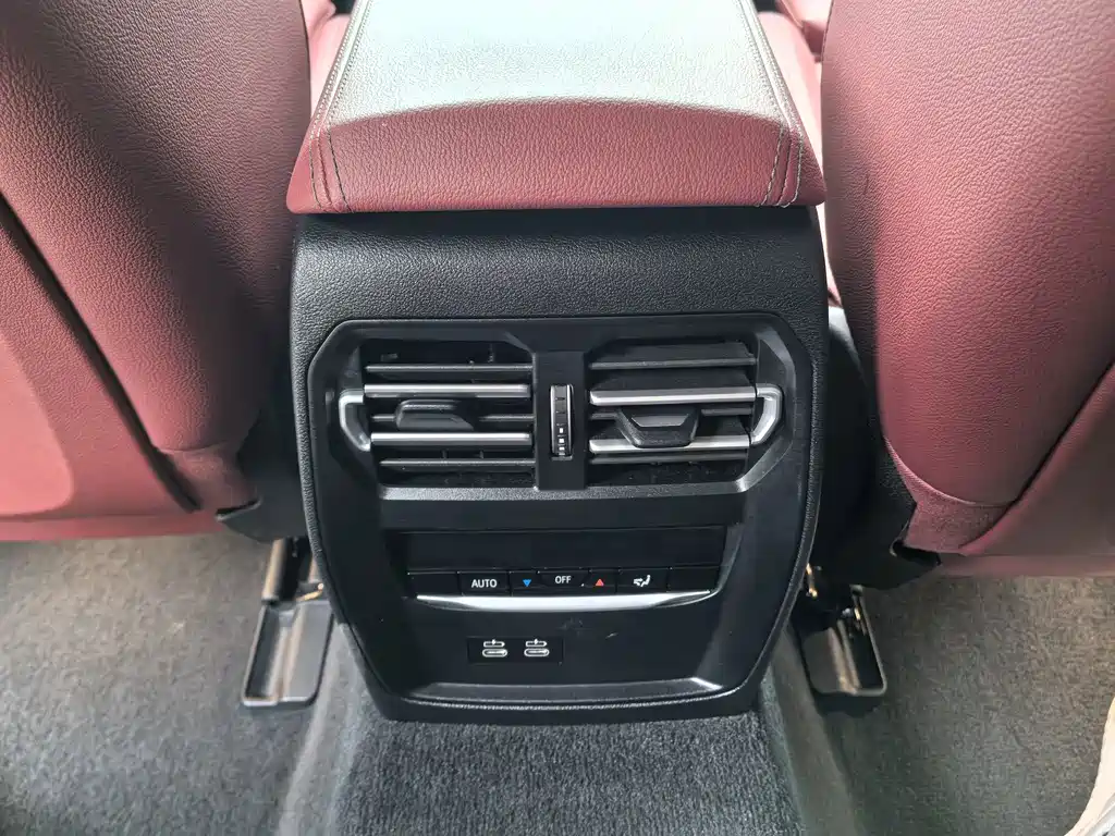 BMW i3 2024 eDrive 35 L купить на сайте DeffCars