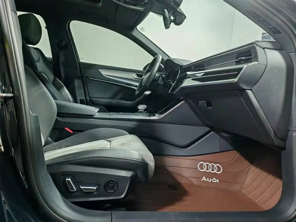 Audi A6L 2024 40 TFSI luxury and dynamic model купить на сайте DeffCars