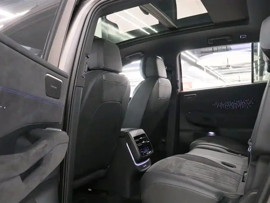Touron 2025 Touron Pro 450TSI four-wheel drive peak version купить на сайте DeffCars