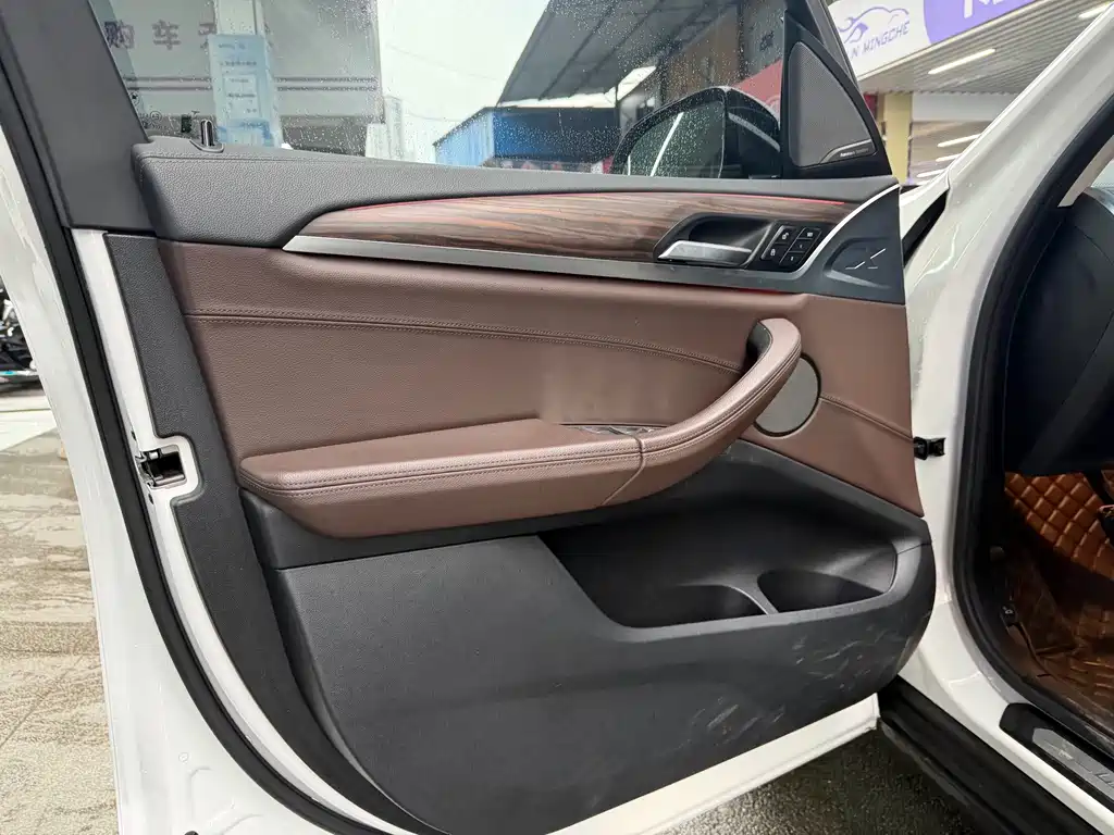 BMW X3 2021 xDrive28i Luxury Package купить на сайте DeffCars