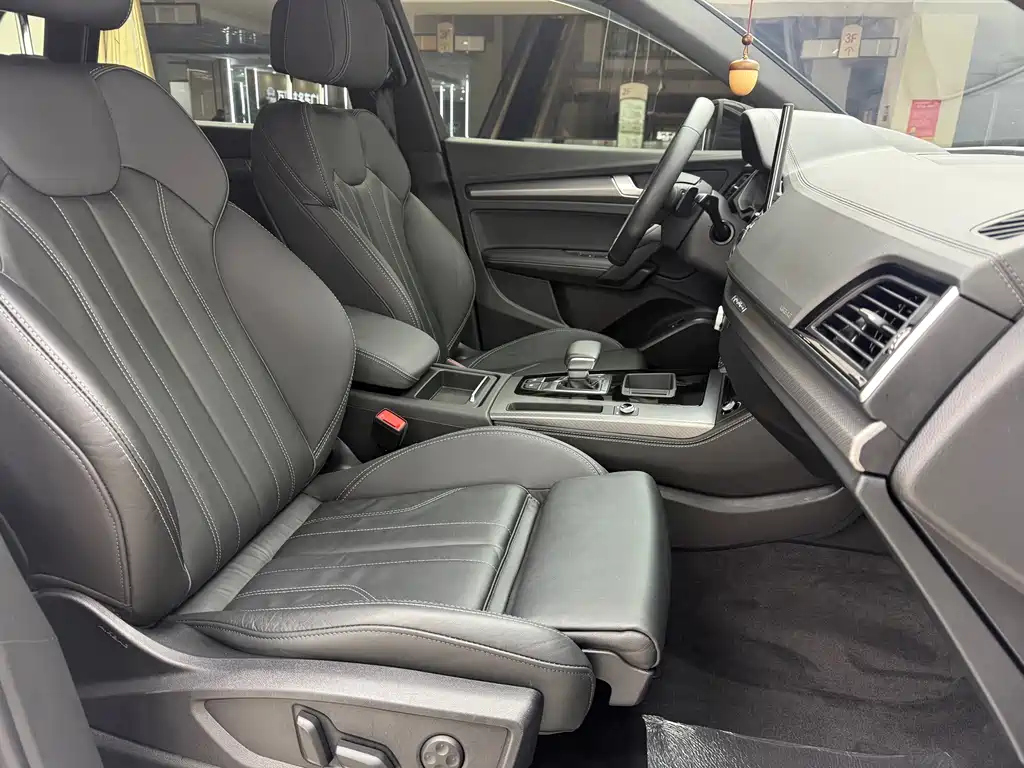 Audi Q5L 2023 40T luxury and dynamic model купить на сайте DeffCars