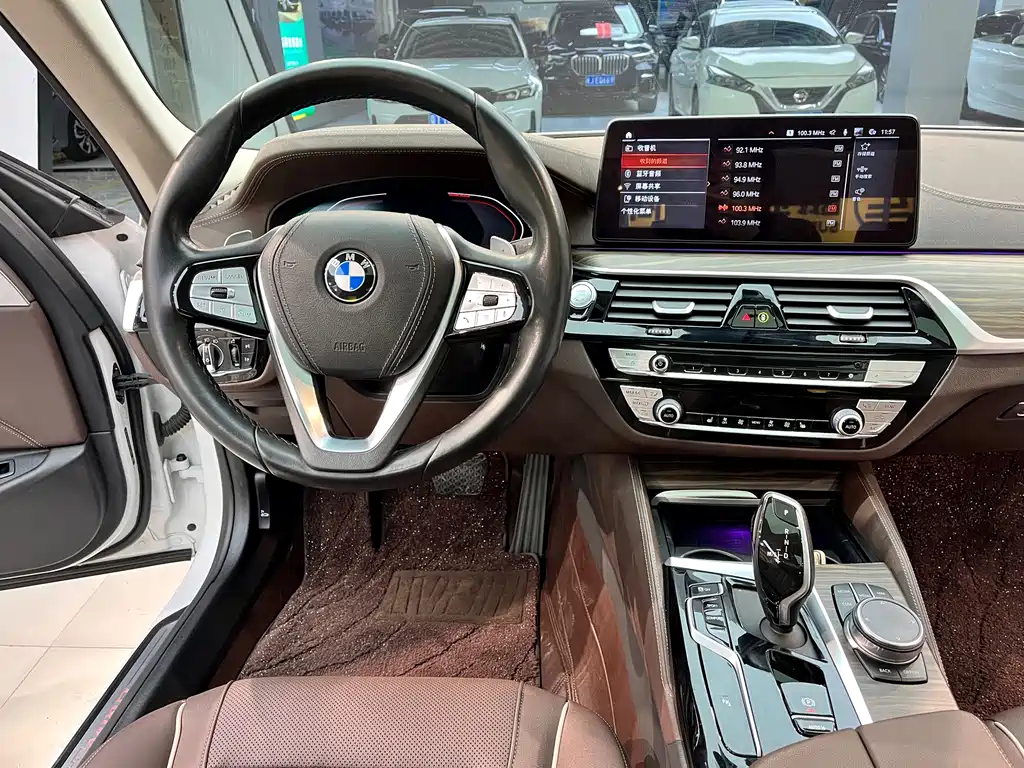 BMW 5 Series 2021 530Li Leading Luxury Package купить на сайте DeffCars