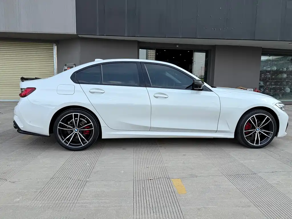BMW 3 Series 2021 325i M Sports Night Package купить на сайте DeffCars