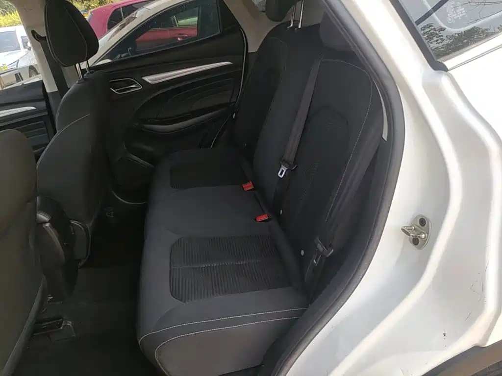 Roewe RX3 2020 1.6L CVT 4G Internet Super Cool Elite Edition купить на сайте DeffCars