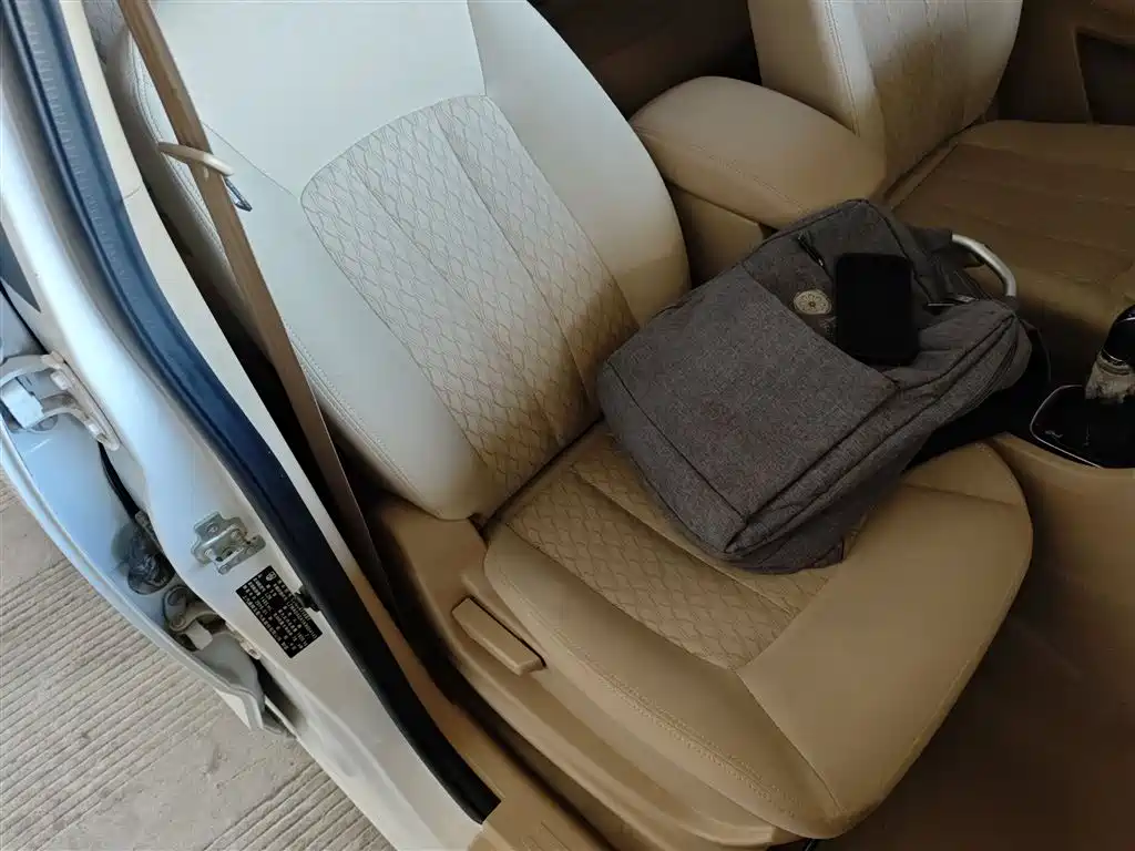Baojun 730 2016 1.5L manual value model 7 seats National V купить на сайте DeffCars