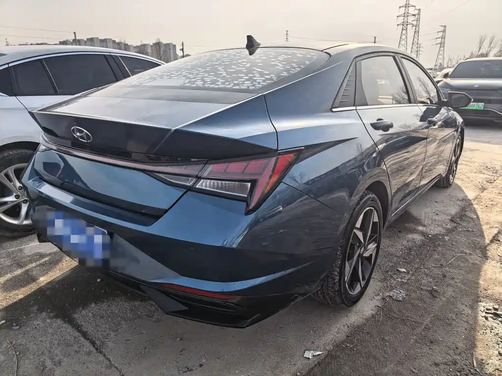 Elantra 2021 1.5L CVT LUX Premium Edition купить на сайте DeffCars