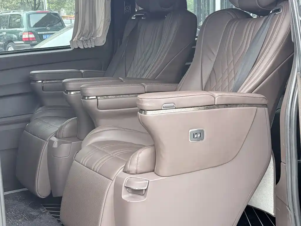 Vito 2021 2.0T Business Edition 7 seats купить на сайте DeffCars