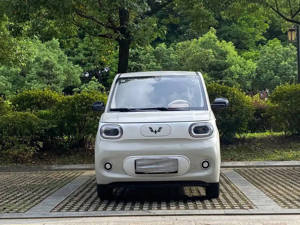 Hongguang MINIEV 2024 third generation 215km youth version купить на сайте DeffCars