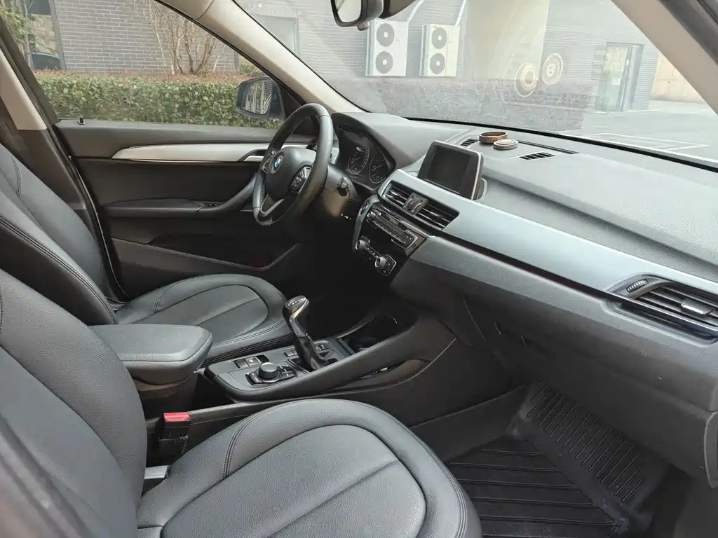 BMW X1 2018 sDrive18Li Fashion Model купить на сайте DeffCars
