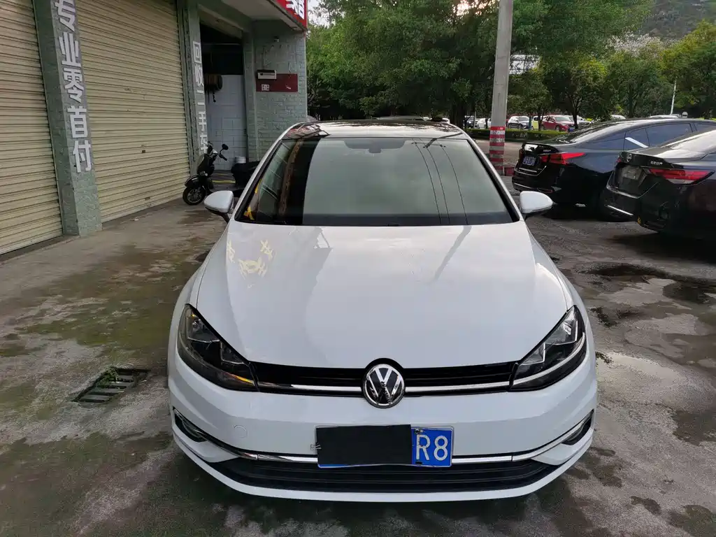 Golf 2020 Beloved Edition 280TSI DSG Comfort Type купить на сайте DeffCars