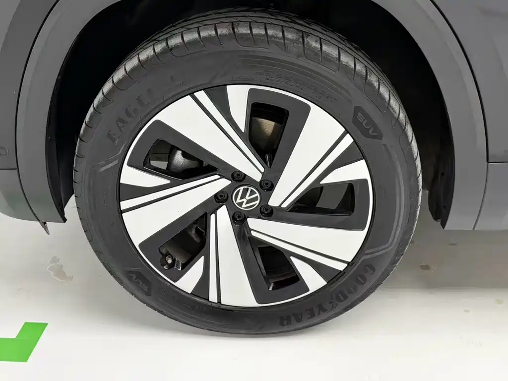 Touron 2024 380TSI four-wheel drive luxury version купить на сайте DeffCars