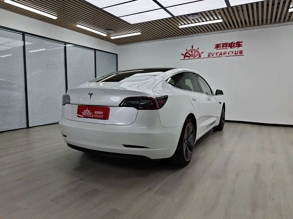 Model 3 imported 2019 long range rear drive version купить на сайте DeffCars