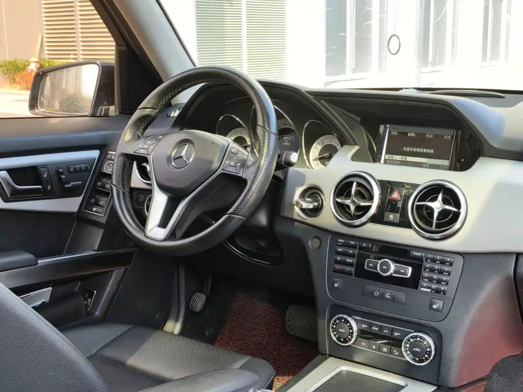 Mercedes-Benz GLK-Class 2013 GLK 300 4MATIC Luxury Model купить на сайте DeffCars