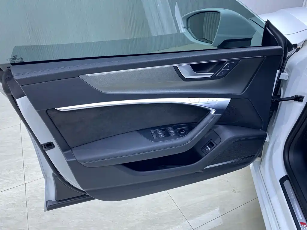 Audi A7 2019 55 TFSI quattro competition version купить на сайте DeffCars