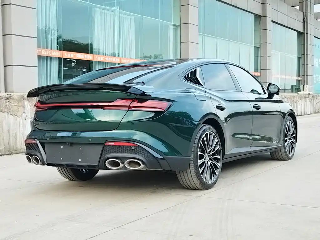 MG7 2023 2.0T Automatic Beauty Hunting Exclusive Edition купить на сайте DeffCars