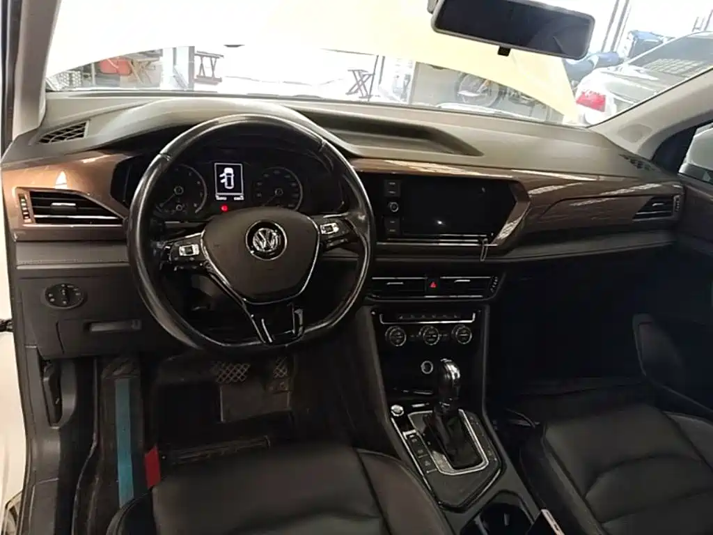 Tharu 2019 330TSI 4WD Deluxe Edition China VI купить на сайте DeffCars