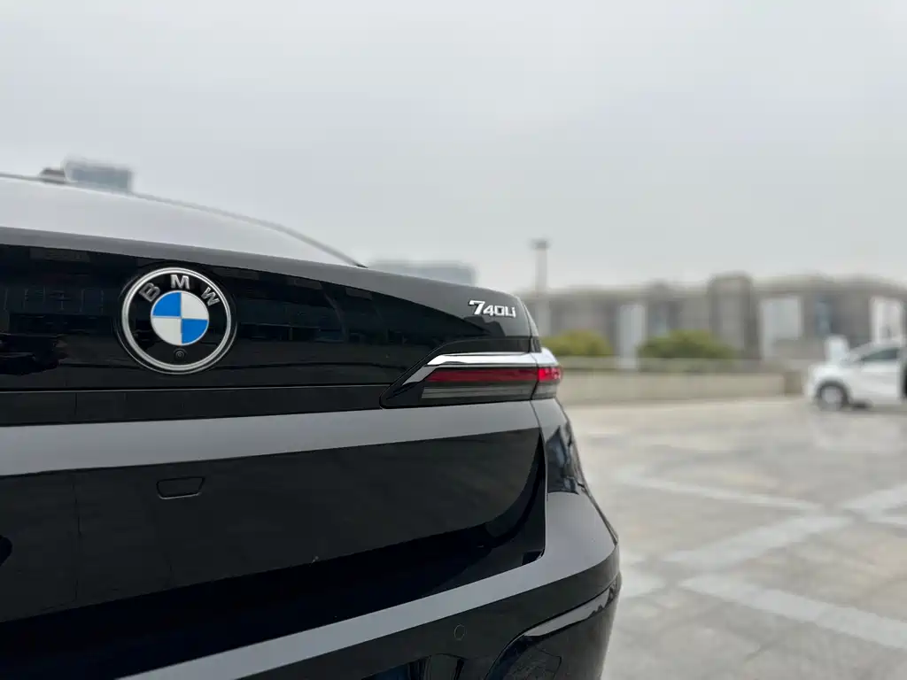 BMW 7 Series 2023 facelift 740Li exclusive M sports package купить на сайте DeffCars