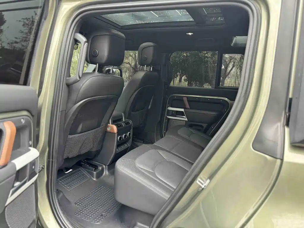 Land Rover Defender 2023 facelift 110 3.0T P400 X-DYNAMIC HSE купить на сайте DeffCars