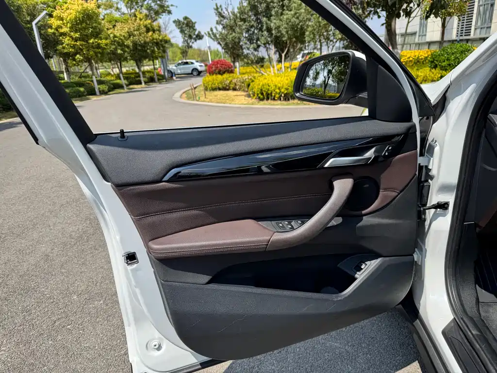 BMW X1 2020 sDrive20Li Fashion Model купить на сайте DeffCars