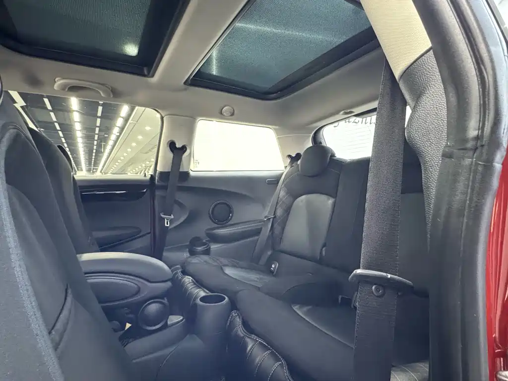 MINI 2018 1.5T COOPER Classic купить на сайте DeffCars