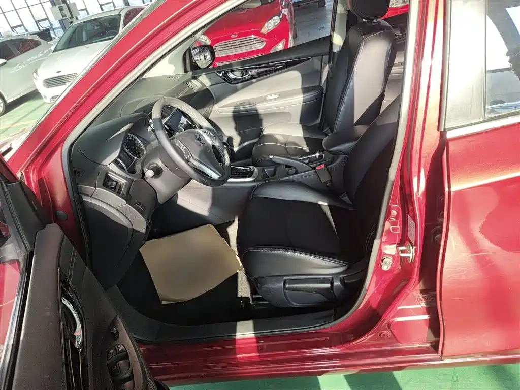 Tiida 2021 1.6L CVT Smart Travel Edition купить на сайте DeffCars