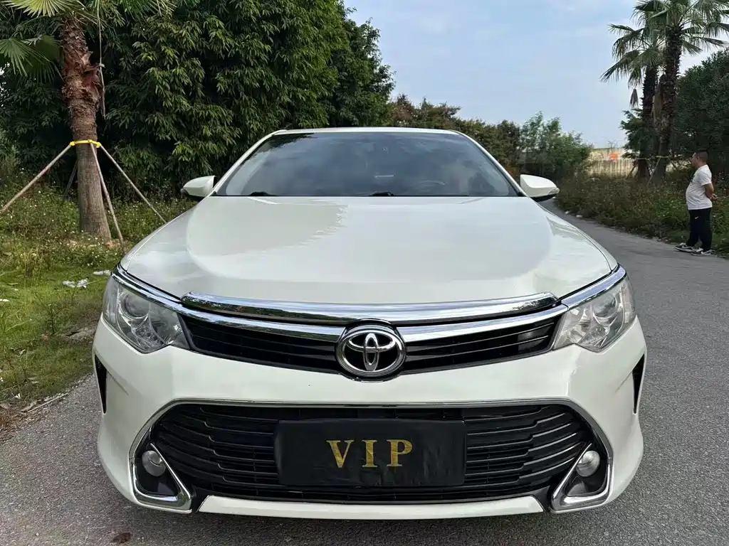 Camry 2016 2.0G 10th Anniversary Leading Edition купить на сайте DeffCars