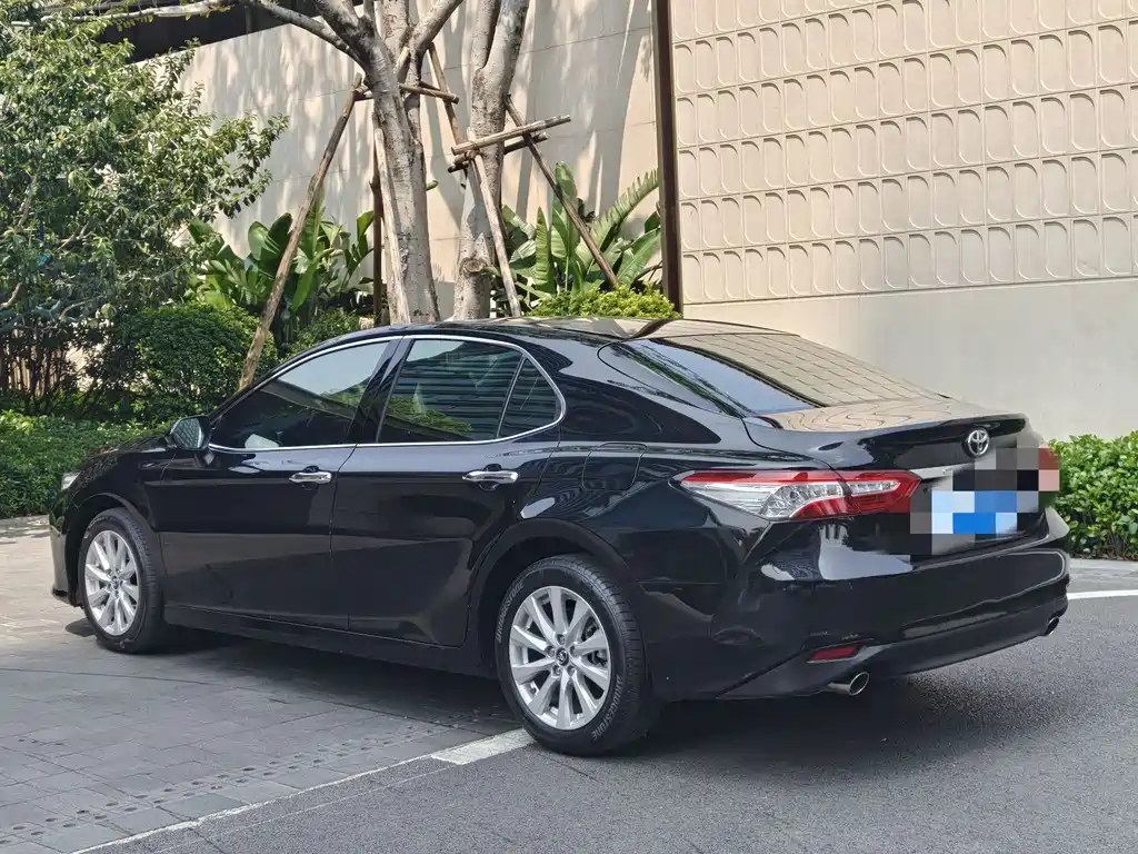 Camry 2021 2.0G Deluxe Edition купить на сайте DeffCars