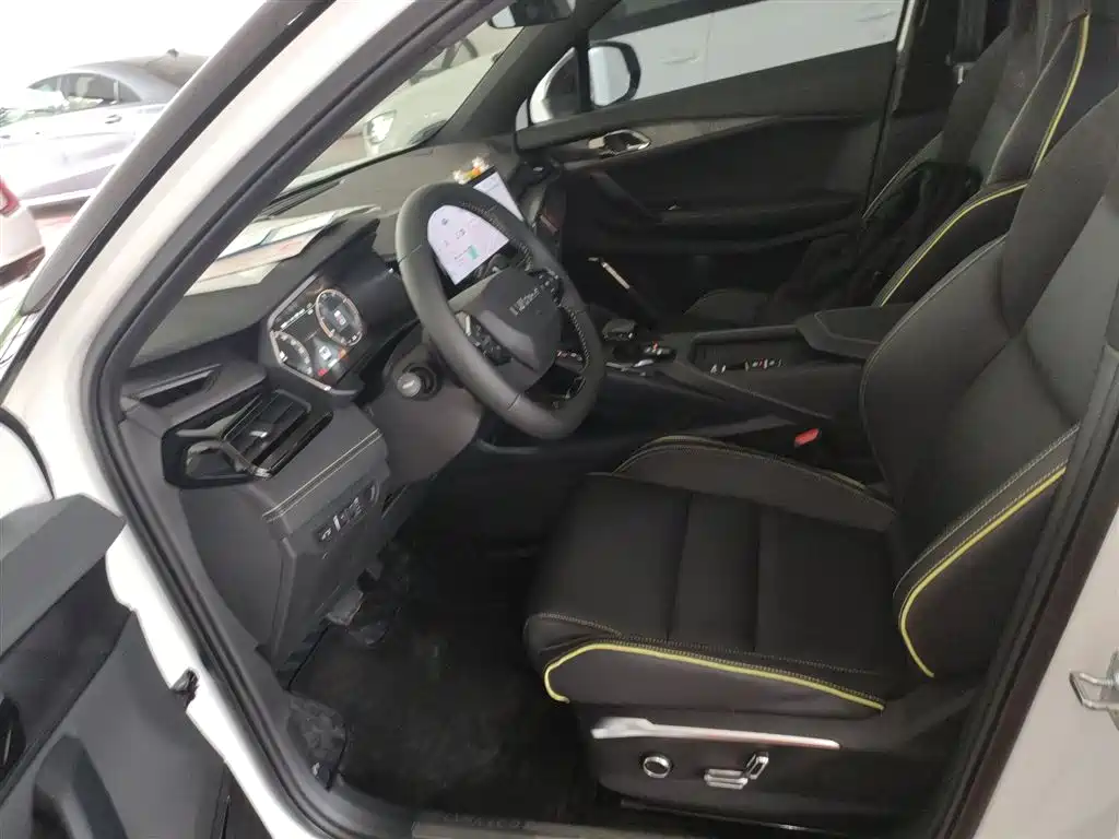 Lynk & Co 06 2023 Remix 1.5T Jin Halo купить на сайте DeffCars