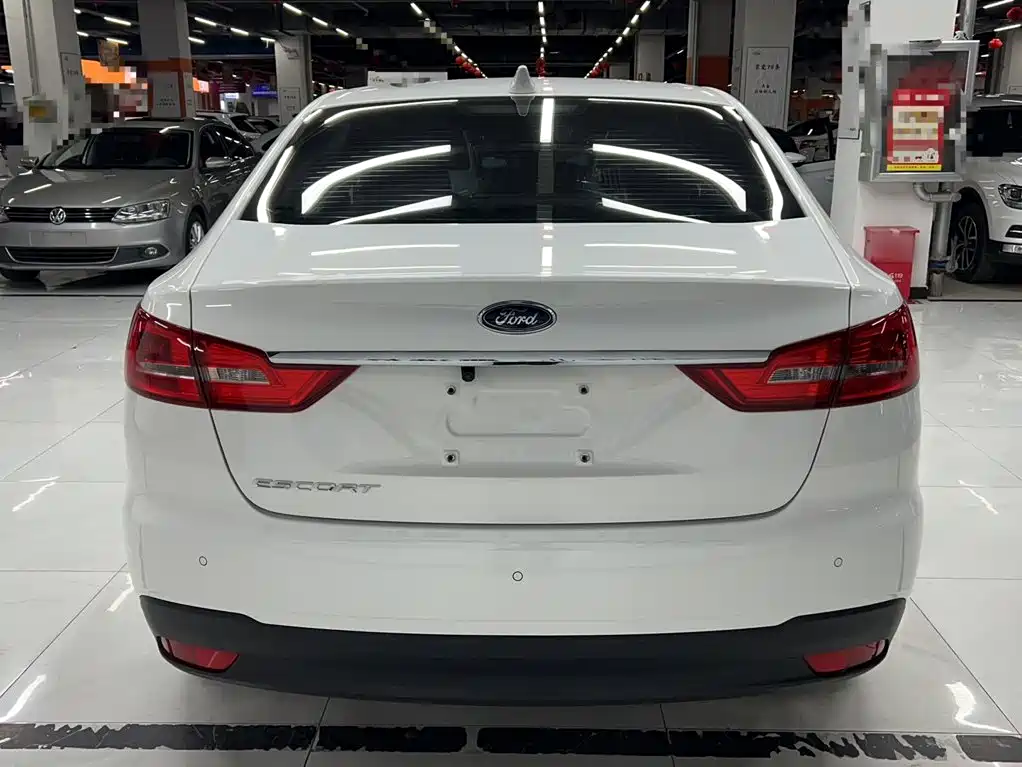 Escort 2019 facelift 1.5L automatic quality model (tire pressure monitoring) National VI купить на сайте DeffCars