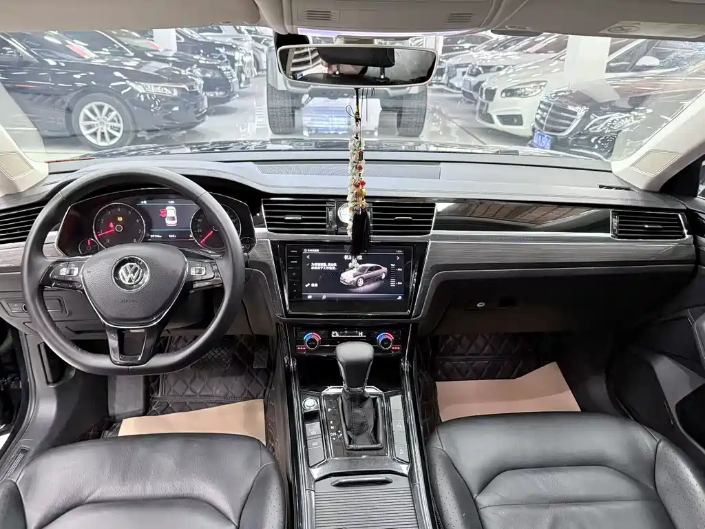 Huiang 2018 facelift 380TSI two-wheel drive business version купить на сайте DeffCars