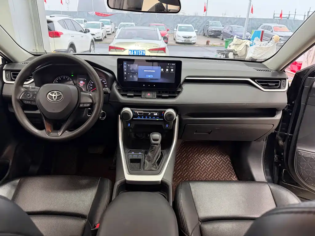 Wilanda 2022 2.0L CVT two-wheel drive leading version купить на сайте DeffCars