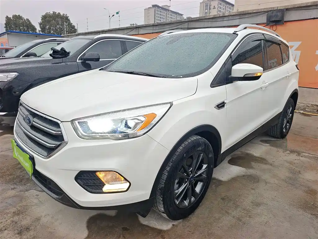 Escape 2019 EcoBoost 180 two-wheel drive platinum airfoil National VI купить на сайте DeffCars
