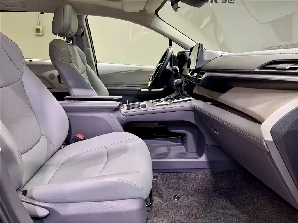 Grevia 2024 2.5L Hybrid Comfort Edition купить на сайте DeffCars