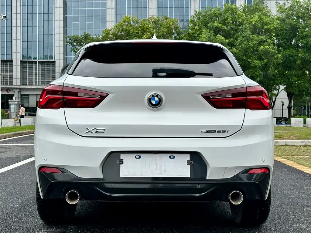 BMW X2 2021 xDrive25i M Off-Road Package купить на сайте DeffCars