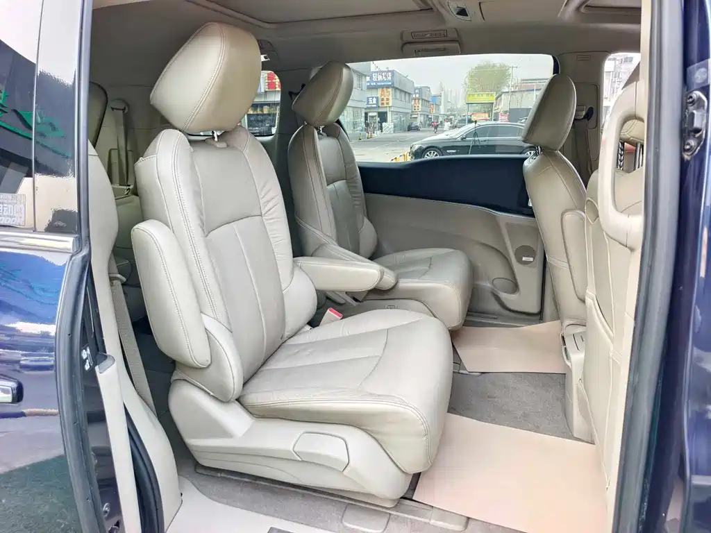 Buick GL8 2014 3.0L XT luxury business flagship version купить на сайте DeffCars